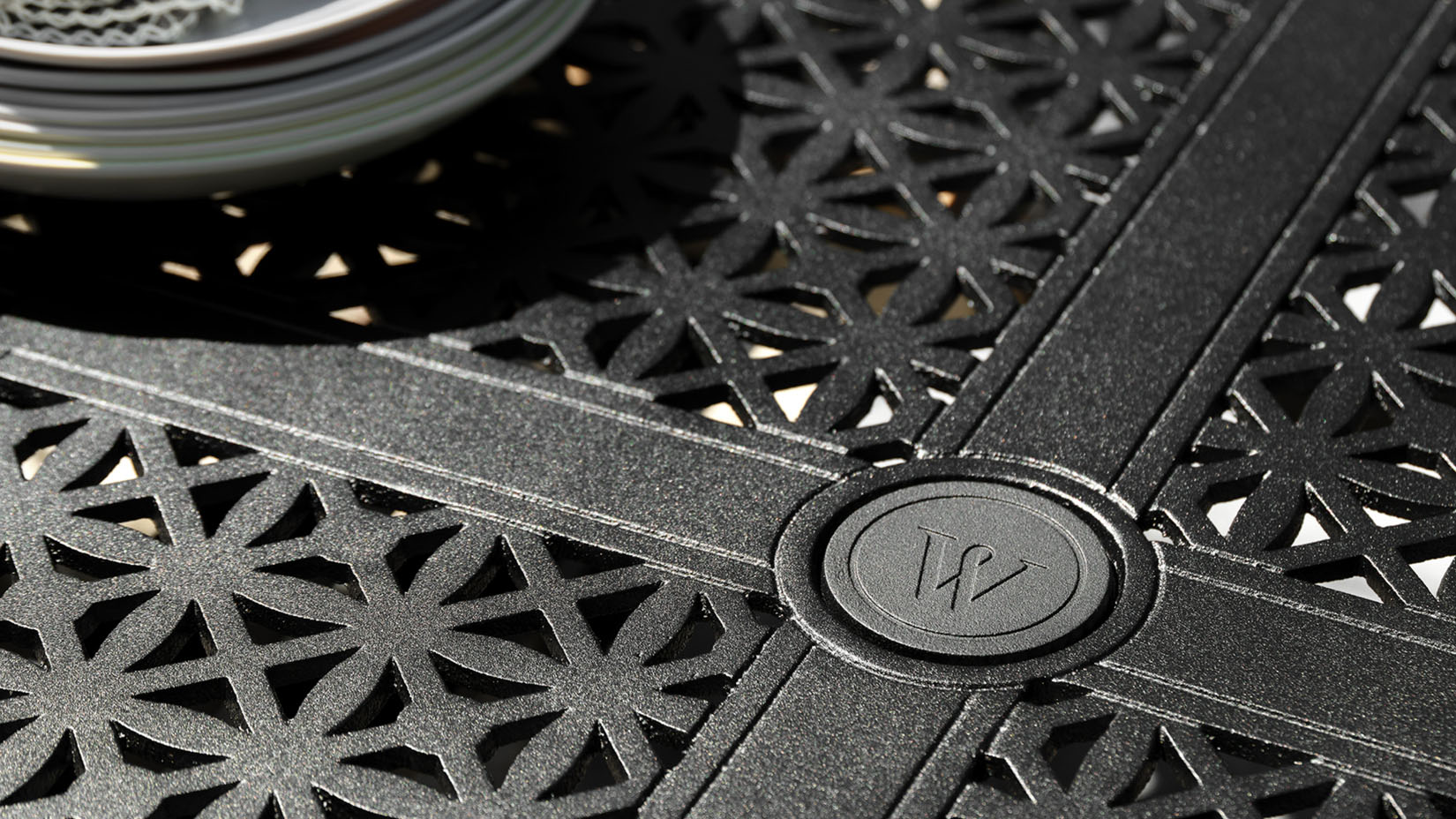 Hampton Tops with Cabriole Bases