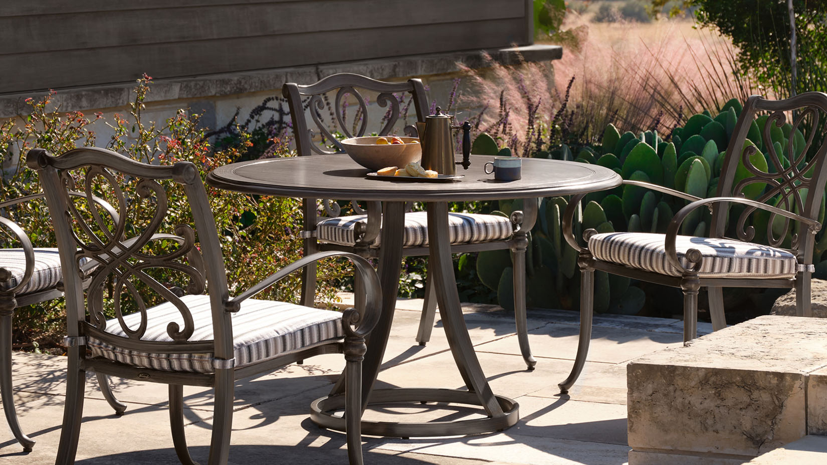 Solid Cast Tops with Mainstreet Bases